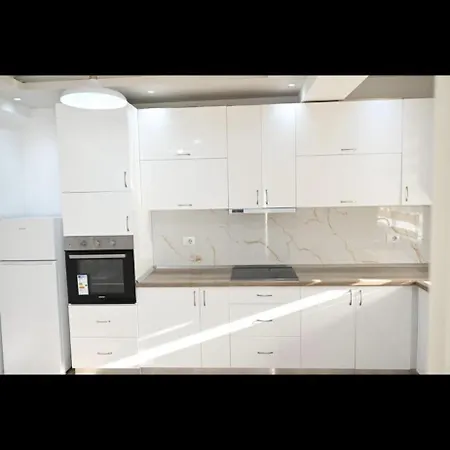 Διαμέρισμα House